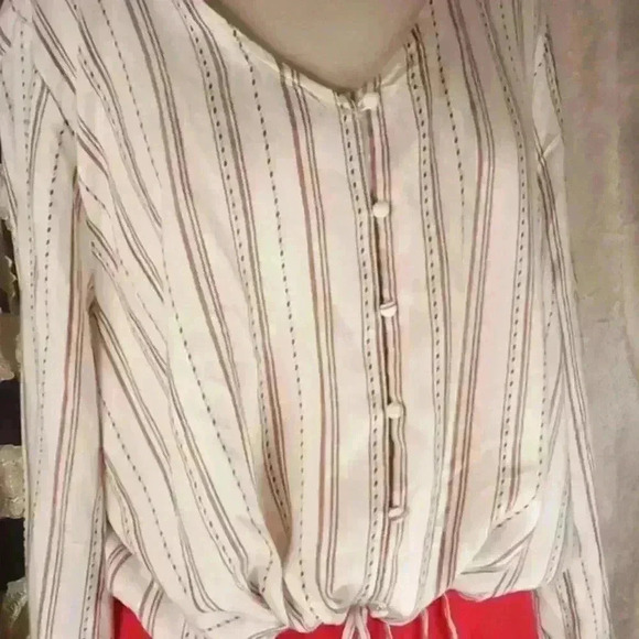 5/$25 ANA XXL CROP TIE TOP. Neutral TONE. - Picture 3 of 12